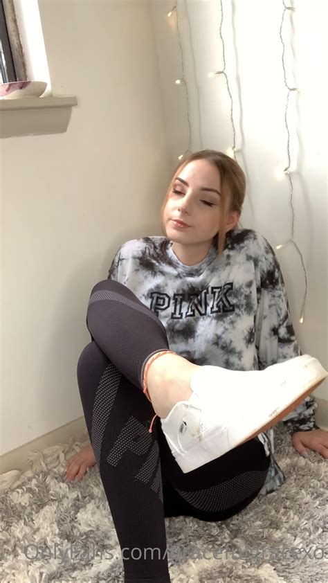 Gracefulgracexo foot/blow job